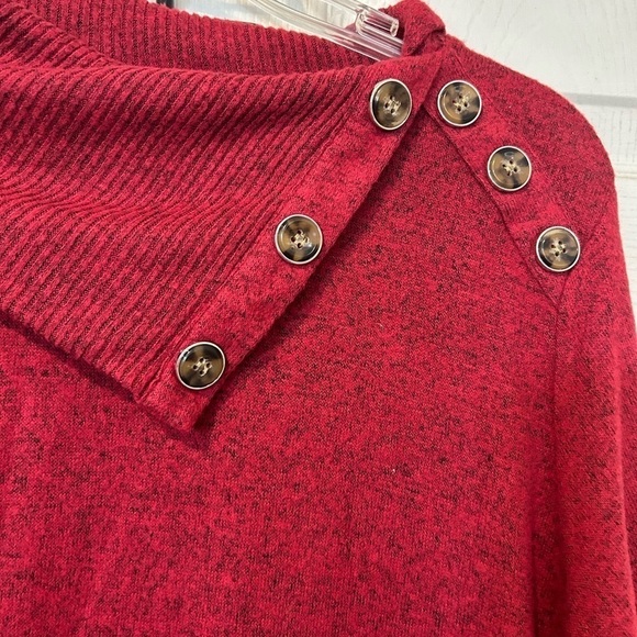 NWT Retrology Sweater Barqoue /Black Combo - Picture 2 of 5